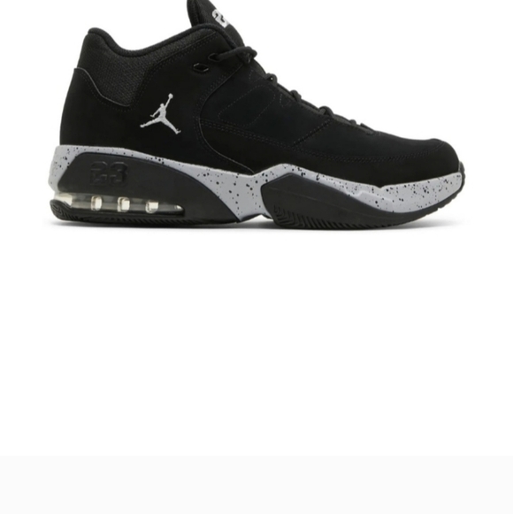 Jordan Max Aura 3 in a black and wolf grey - Picture 3 of 4